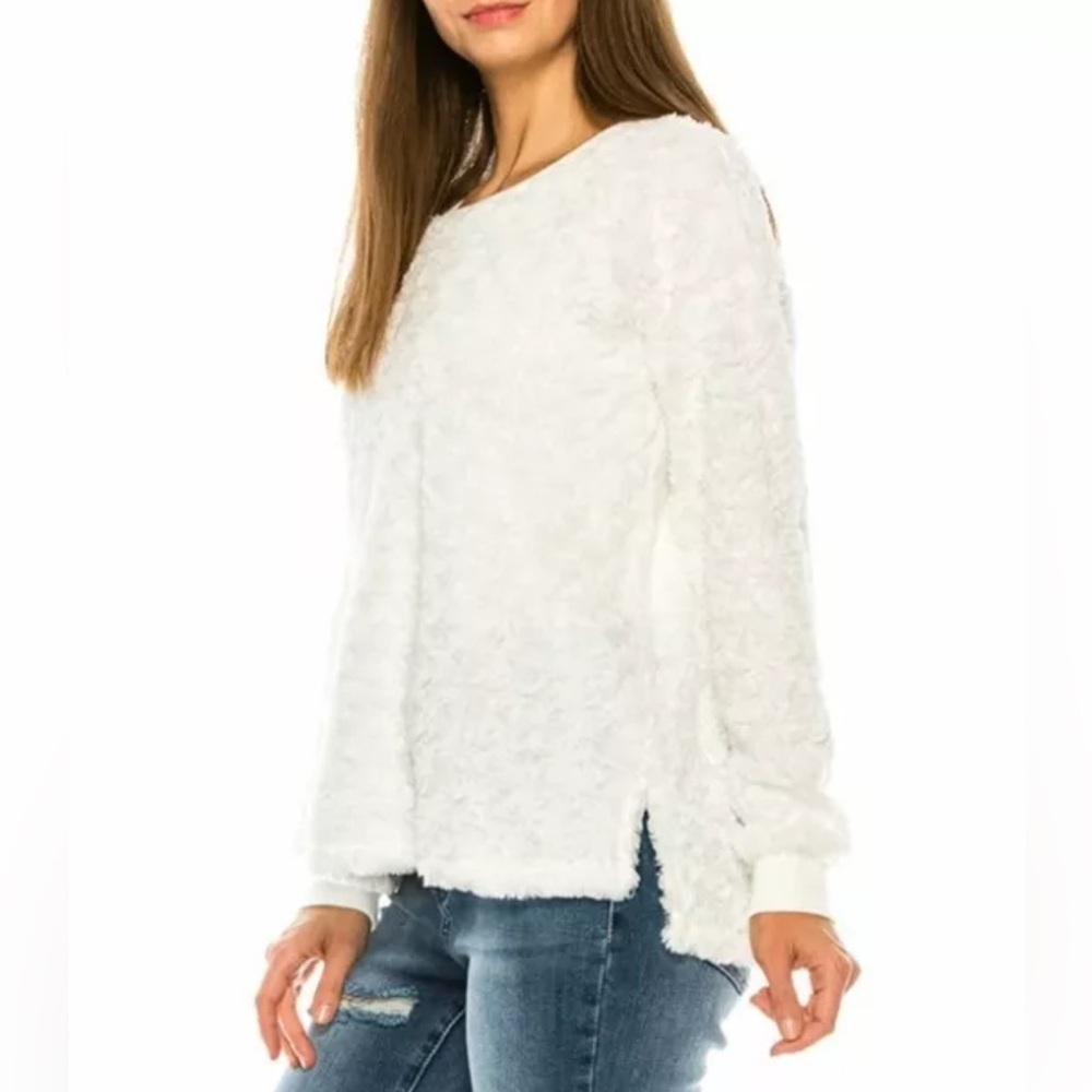Knapp Studio white floral textured faux fur crewneck sweater top new size S